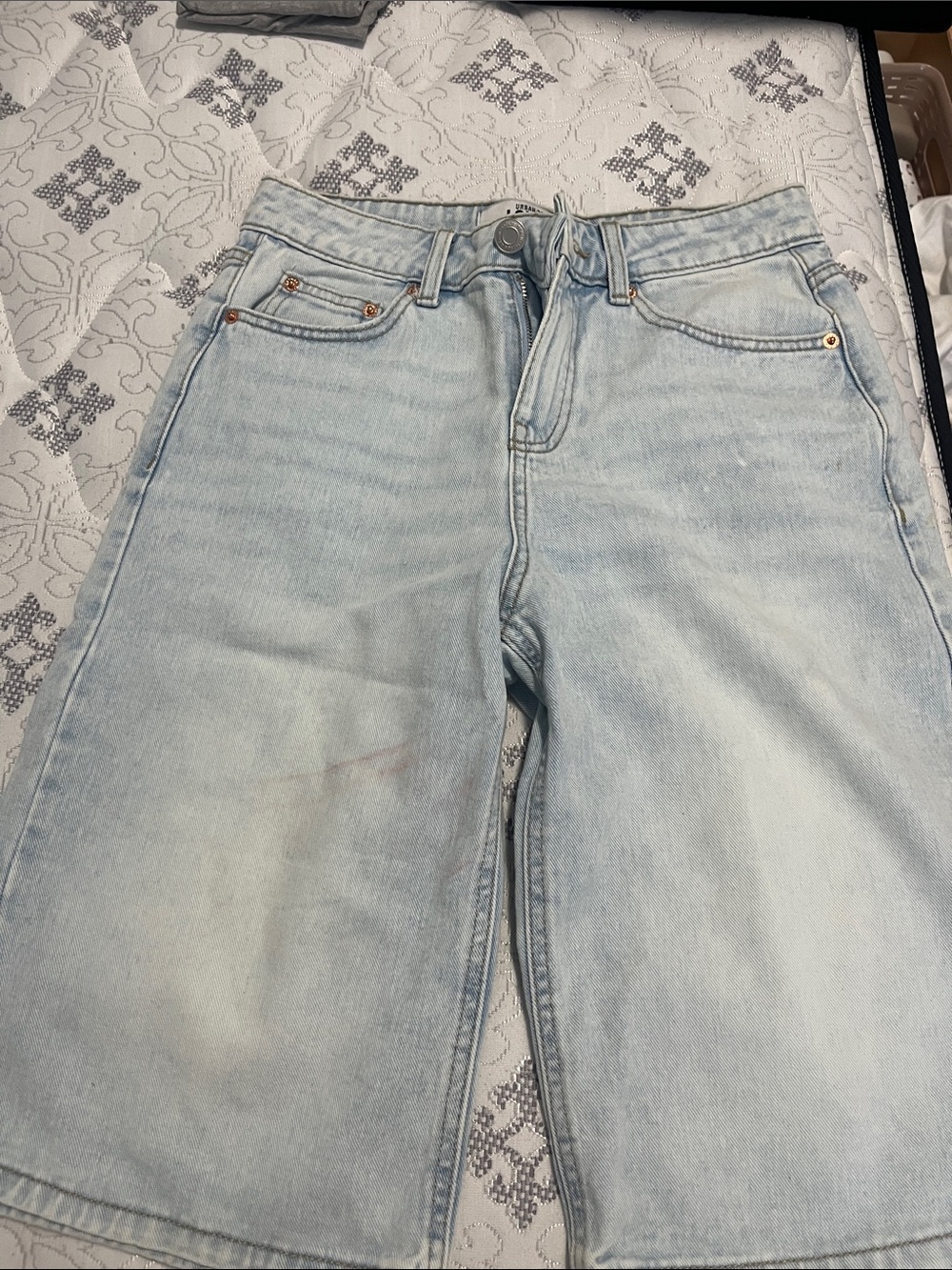 Light Wash Women’s Denim Jeans